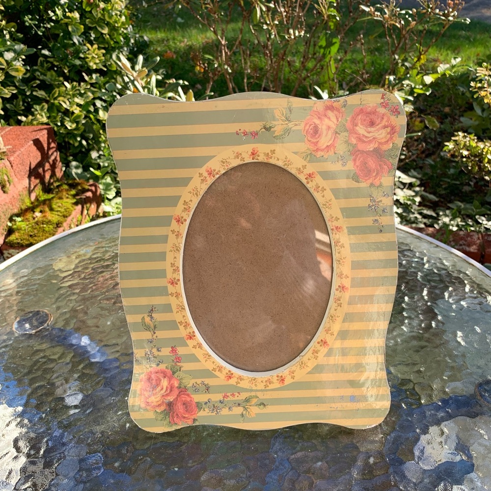Shabby Chic Design Floral Striped Picture Frame